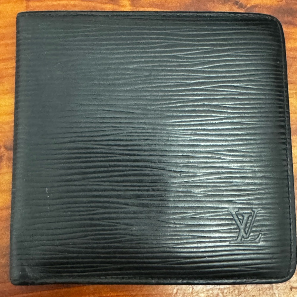 LV flap wallet